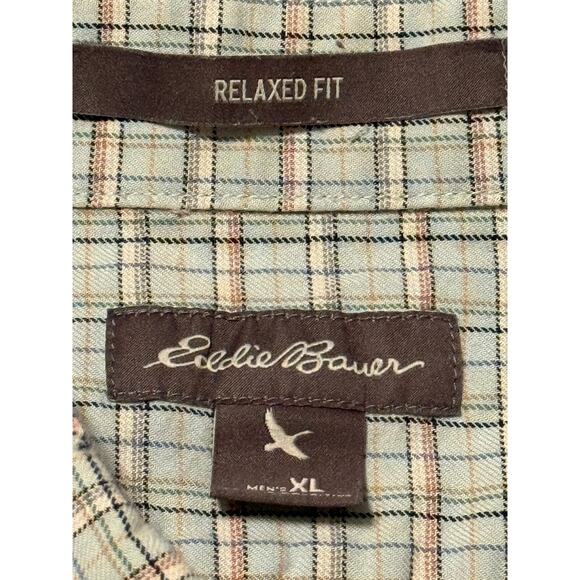 Men's Eddie Bauer Relaxed Fit Button-Down Shirt, XL - Picture 5 of 6
